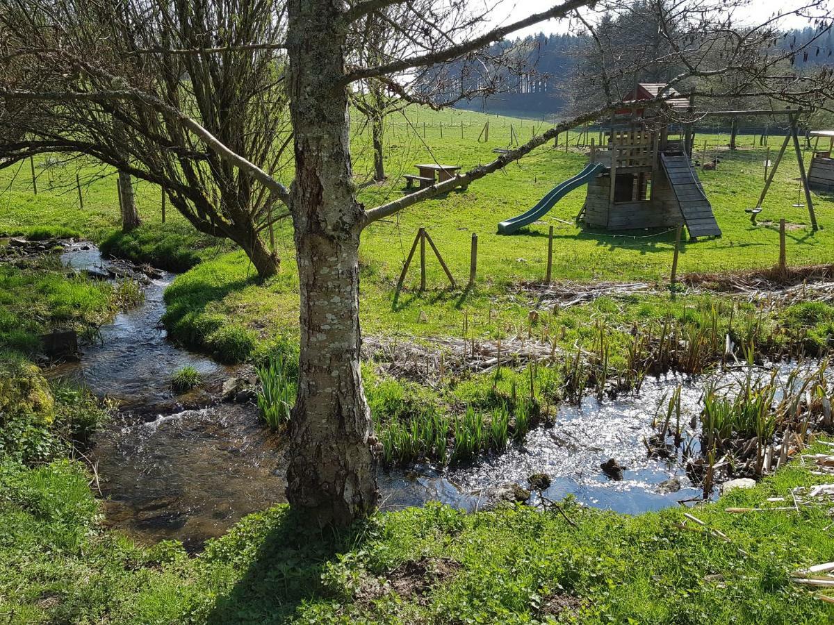 Gite Les Roseaux De Baillamont Buitenkant foto